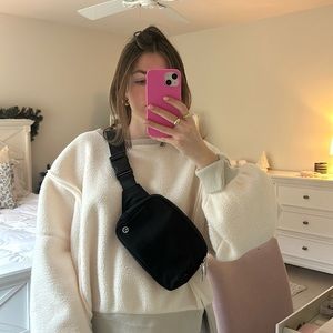 Lululemon Everywhere Belt Bag 2L